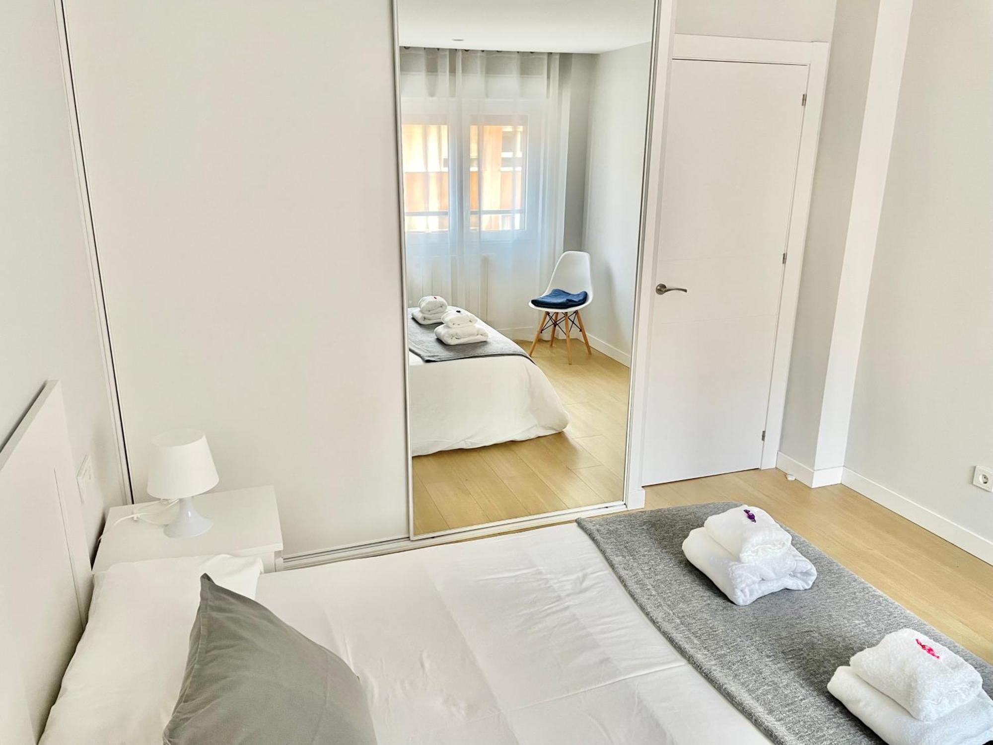 Apartamento San Lorenzo Playa. Vistas Al Mar. Хіхон Екстер'єр фото