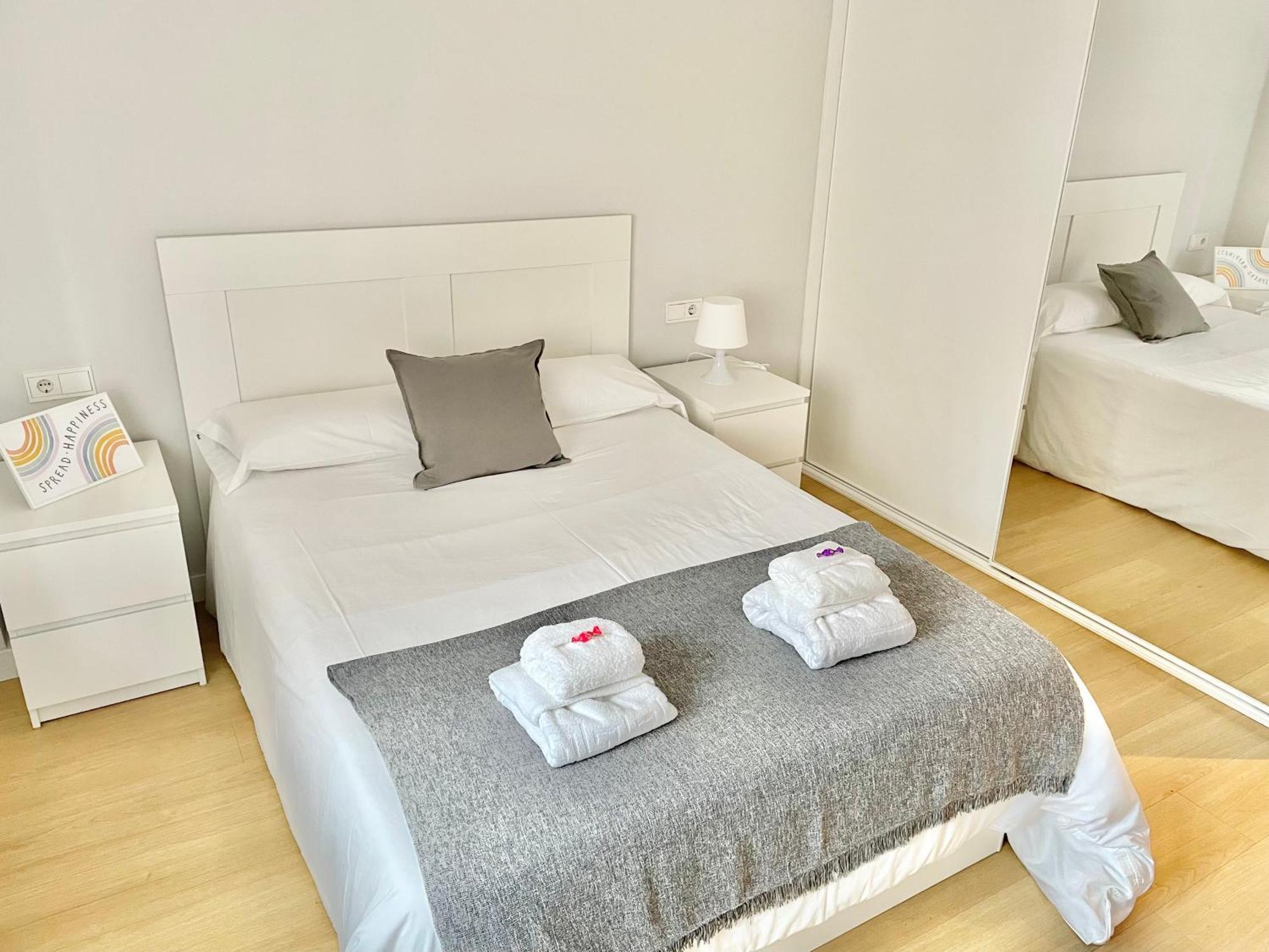 Apartamento San Lorenzo Playa. Vistas Al Mar. Хіхон Екстер'єр фото