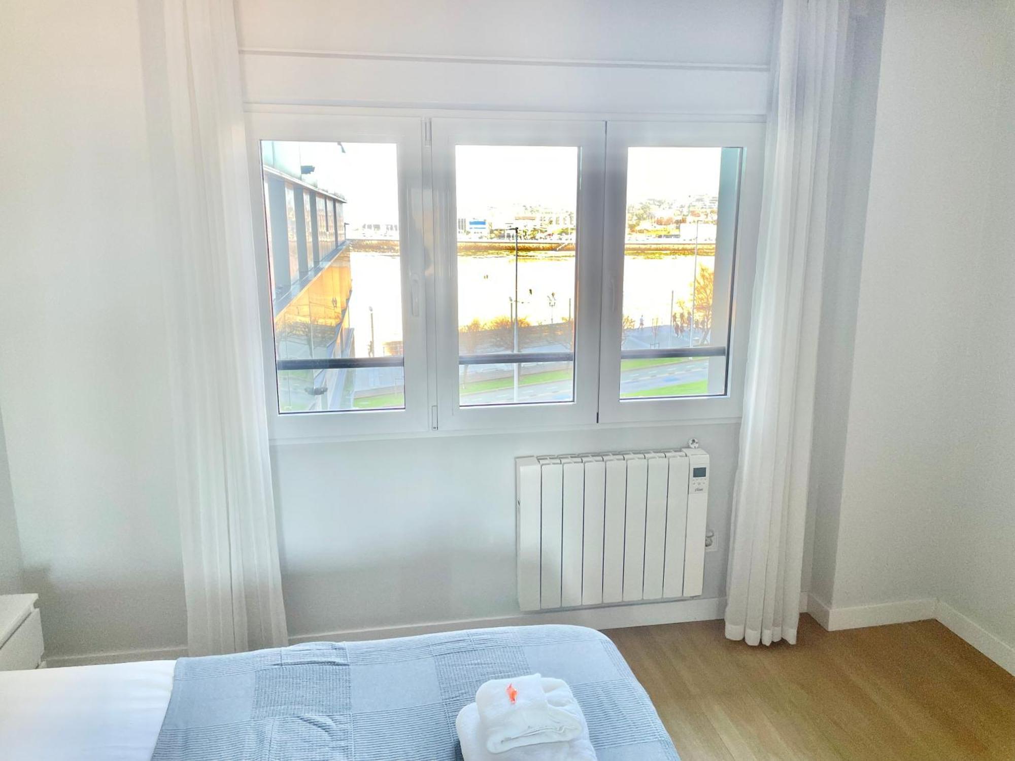 Apartamento San Lorenzo Playa. Vistas Al Mar. Хіхон Екстер'єр фото
